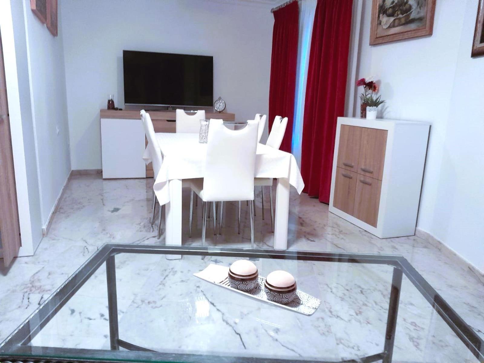 Plaza San Fernando Apartment Кармона Екстериор снимка
